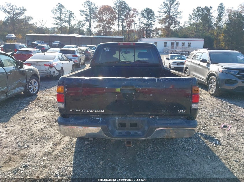 2000 Toyota Tundra Ltd V8 VIN: 5TBRT3812YS032642 Lot: 43748661