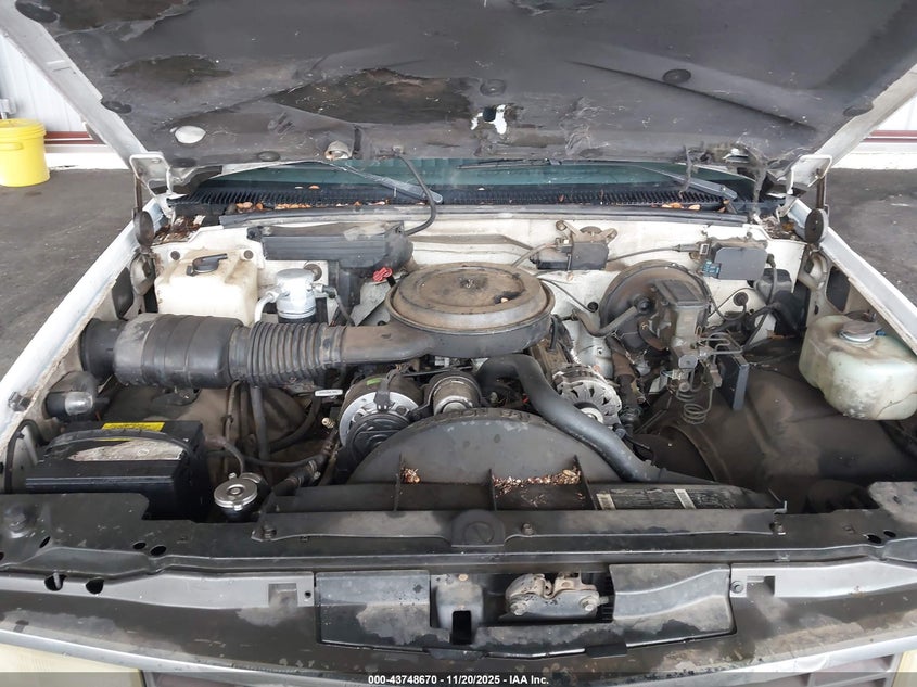 1991 Chevrolet Gmt-400 C2500 VIN: 1GCFC24K9MZ204001 Lot: 43748670