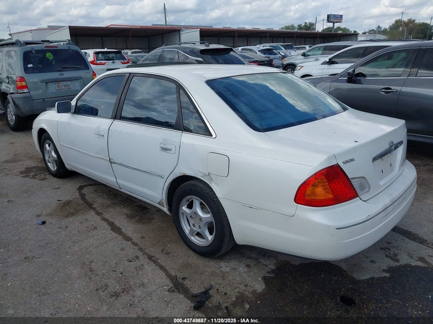 4T1BF28B9YU094498 2000 TOYOTA AVALON photo no. 3