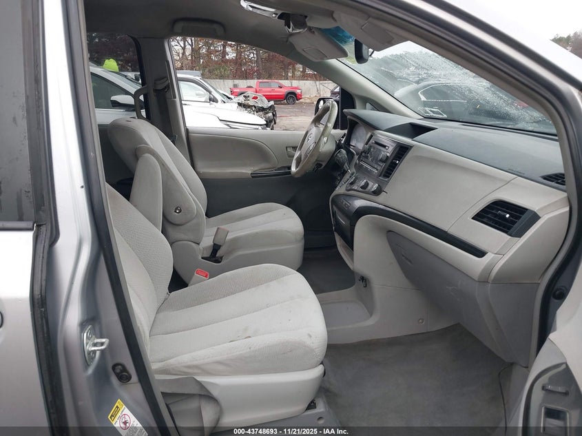 2012 Toyota Sienna Le V6 8 Passenger VIN: 5TDKK3DC5CS206053 Lot: 43748693