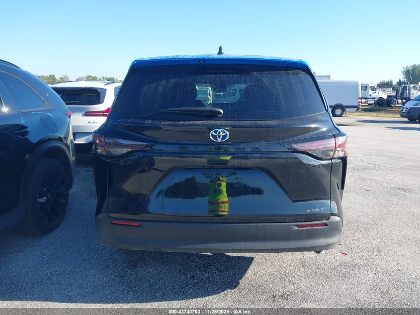 2024 Toyota Sienna - 5TDKRKEC4RS193132