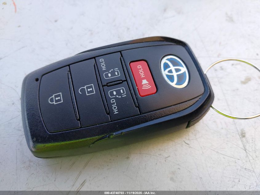 2024 Toyota Sienna - 5TDKRKEC4RS193132