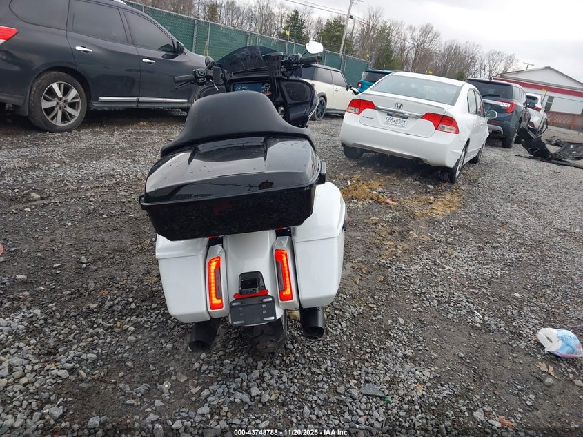 2024 Harley-Davidson Fltrx VIN: 1HD1KH718RB654983 Lot: 43748788