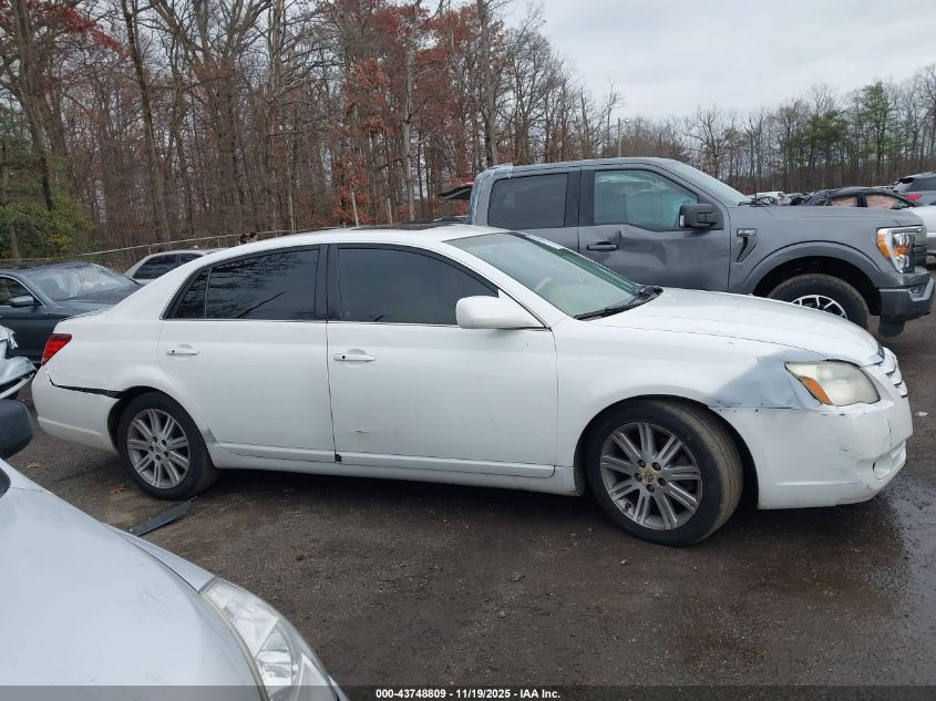2005 Toyota Avalon Limited VIN: 4T1BK36B15U057235 Lot: 43748809