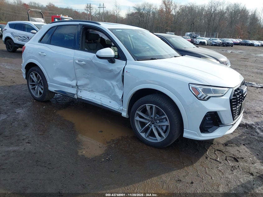 AUDI Q3 PREMIUM 45 TFSI S LINE QUATTRO TIPTRONIC