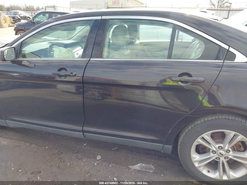 2014 Ford Taurus Sel VIN: 1FAHP2E83EG156059 Lot: 43748902