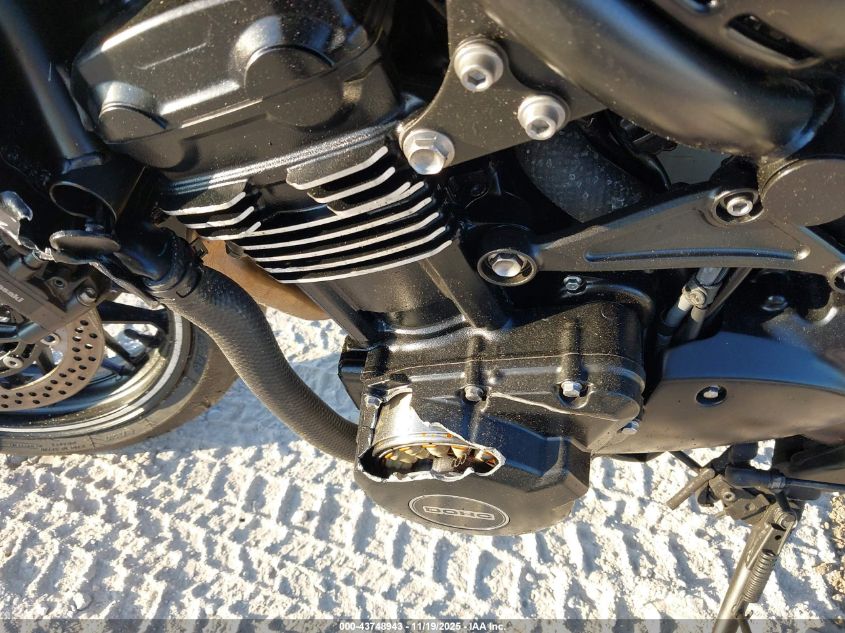 2022 Kawasaki Z900 VIN: JKEZR2E19NA010161 Lot: 43748943