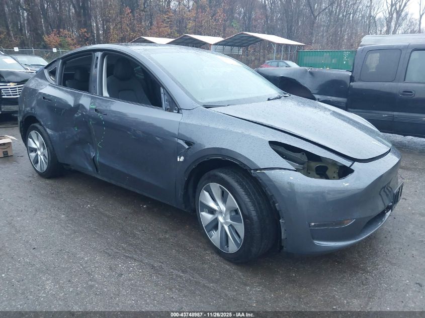2022 Tesla Model Y Long Range Dual Motor All-Wheel Drive