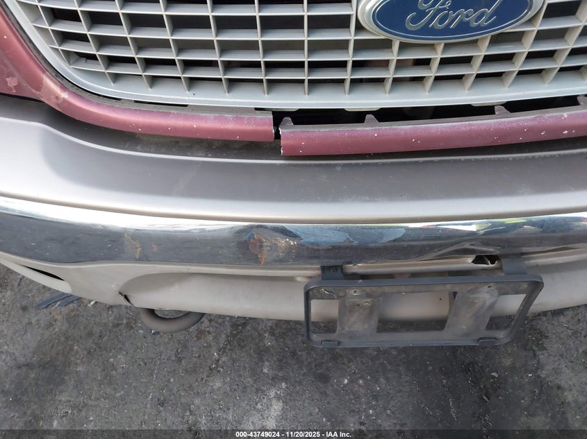 2001 Ford Expedition Eddie Bauer VIN: 1FMPU18L71LA30437 Lot: 43749024