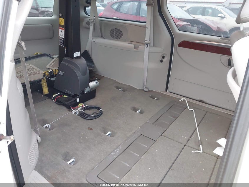 2A8GP64L87R210985 2007 CHRYSLER TOWN & COUNTRY photo no. 8