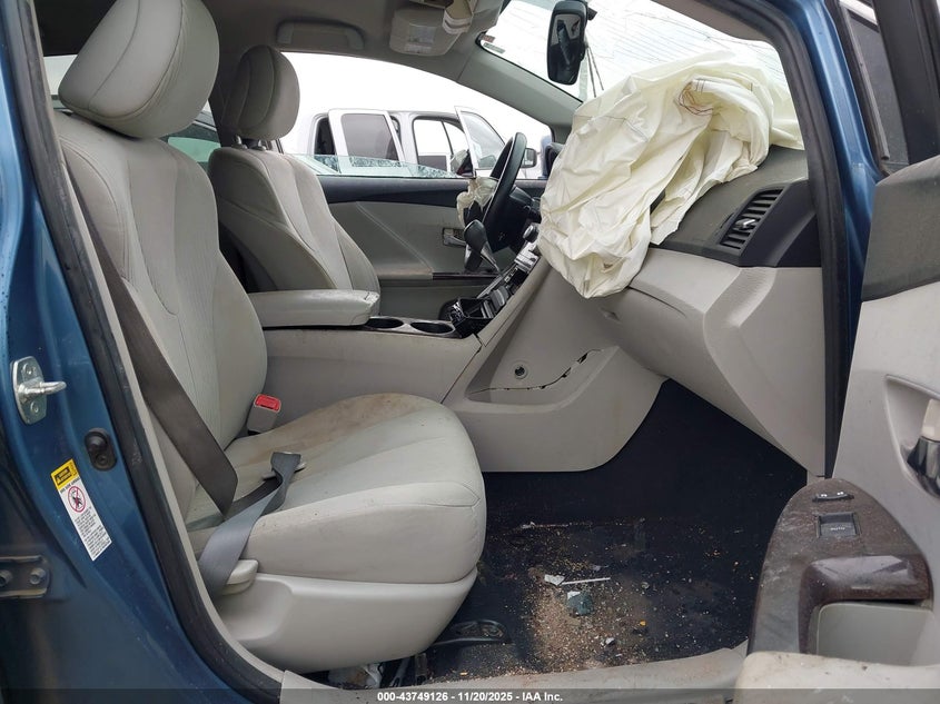 2009 TOYOTA VENZA auction photo 5