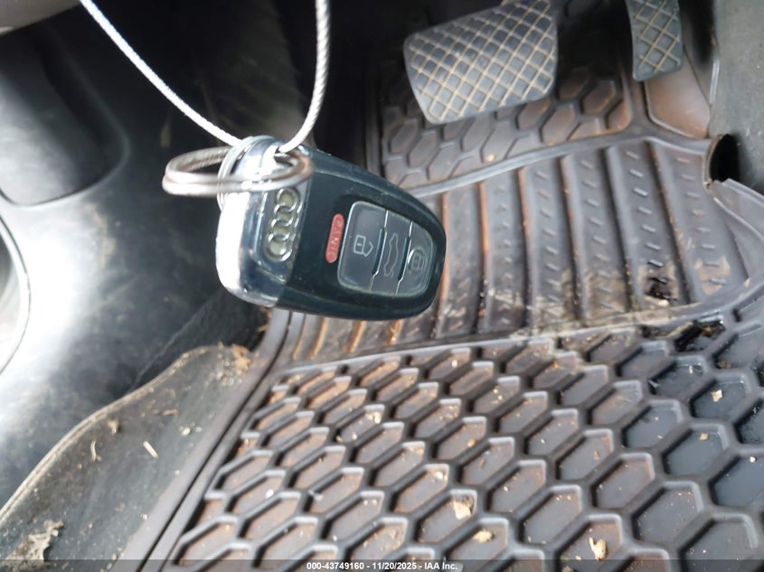 2009 Audi A4 2.0T Premium VIN: WAUCF78K99N066294 Lot: 43749160