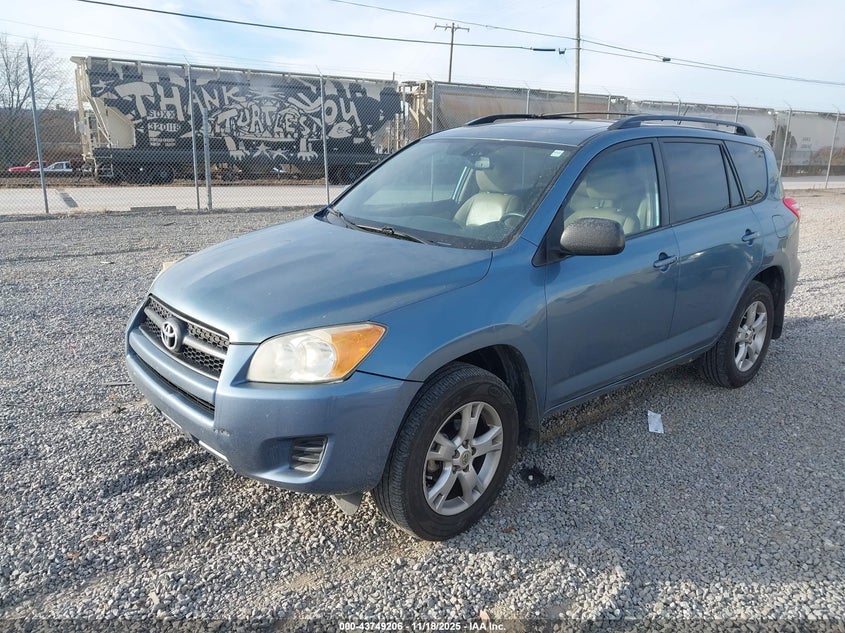2T3BF4DV1BW128900 2011 TOYOTA RAV 4 photo no. 2