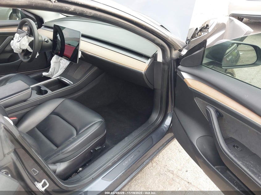5YJ3E1EB0NF186565 2022 TESLA MODEL 3 photo no. 5