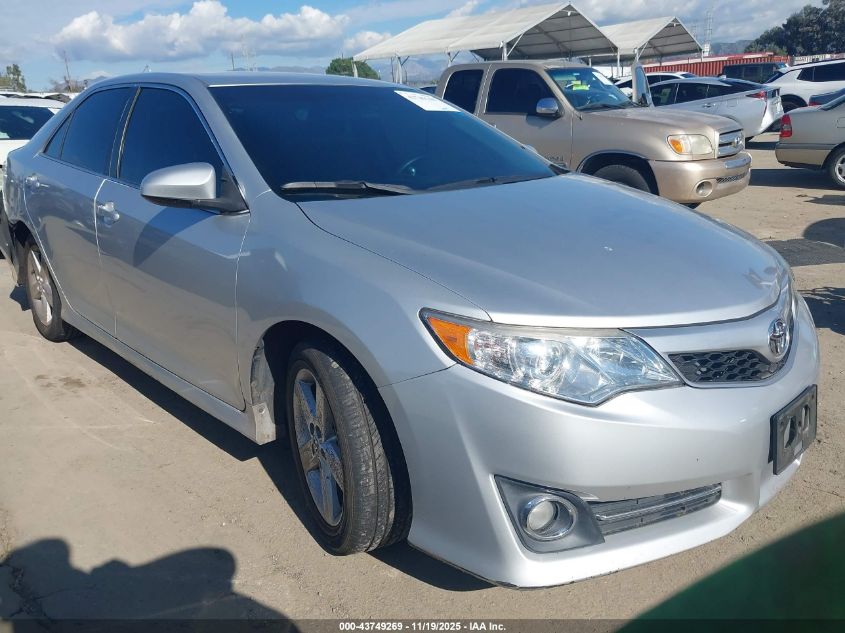 TOYOTA CAMRY SE