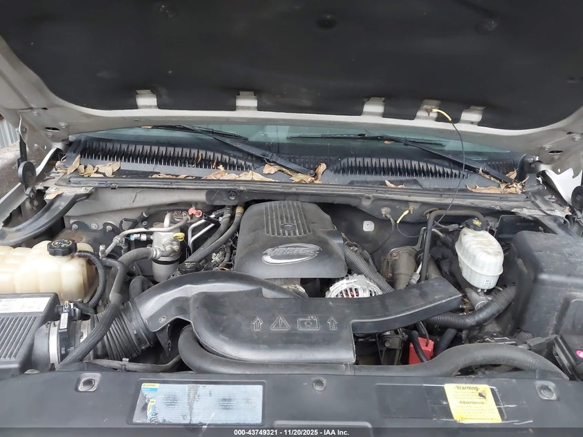 2005 Chevrolet Suburban 1500 Z71 VIN: 3GNFK16ZX5G142205 Lot: 43749321