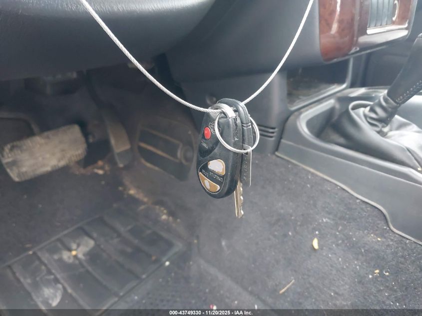 2000 Nissan Pathfinder Le/Se/Xe VIN: JN8AR07Y3YW409595 Lot: 43749330