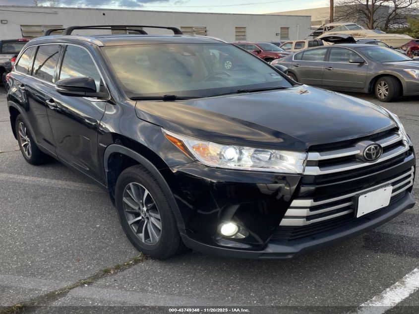 TOYOTA HIGHLANDER XLE