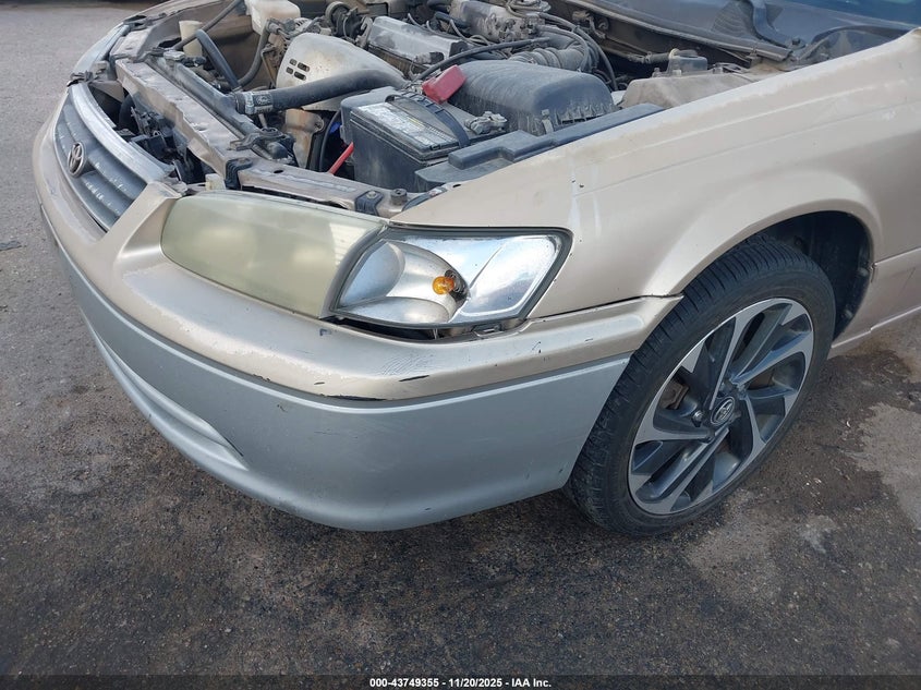 2000 Toyota Camry Le VIN: JT2BG22K8Y0508087 Lot: 43749355