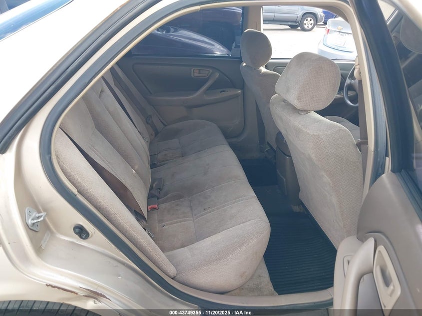 2000 Toyota Camry Le VIN: JT2BG22K8Y0508087 Lot: 43749355