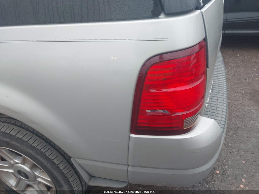 2004 Ford Explorer Nbx/Xlt VIN: 1FMZU73KX4ZA82267 Lot: 43749452