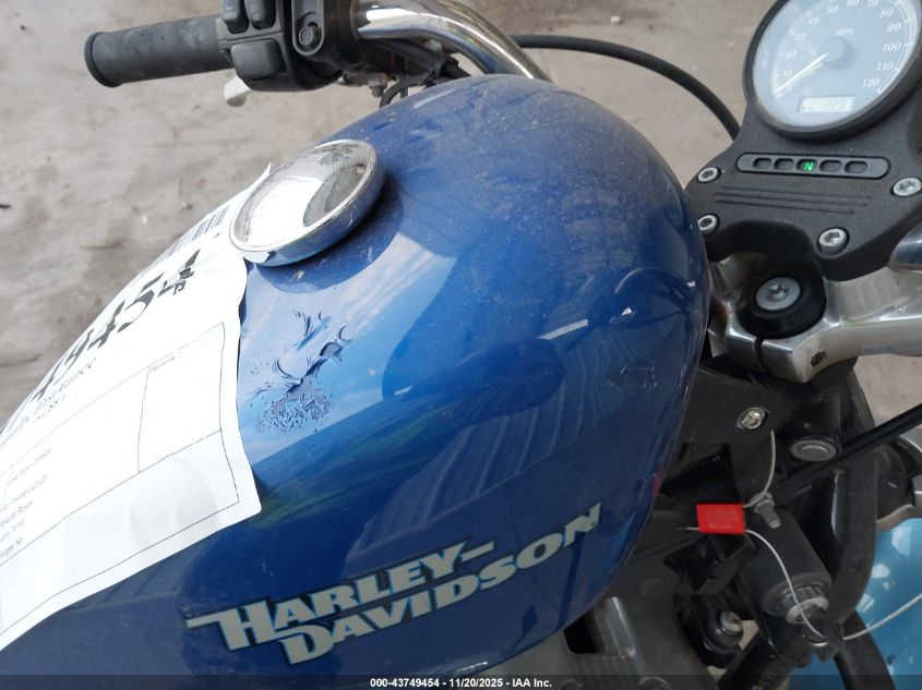 2011 Harley-Davidson Xl883 L VIN: 1HD4CR215BC443750 Lot: 43749454