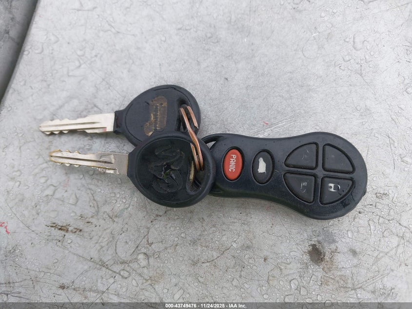 2001 Dodge Grand Caravan Es VIN: 2B8GP54L11R117505 Lot: 43749476