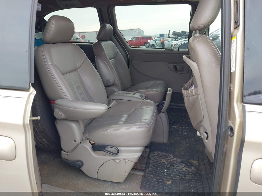 2003 Dodge Grand Caravan Es VIN: 2D8GT54L73R193718 Lot: 43749484