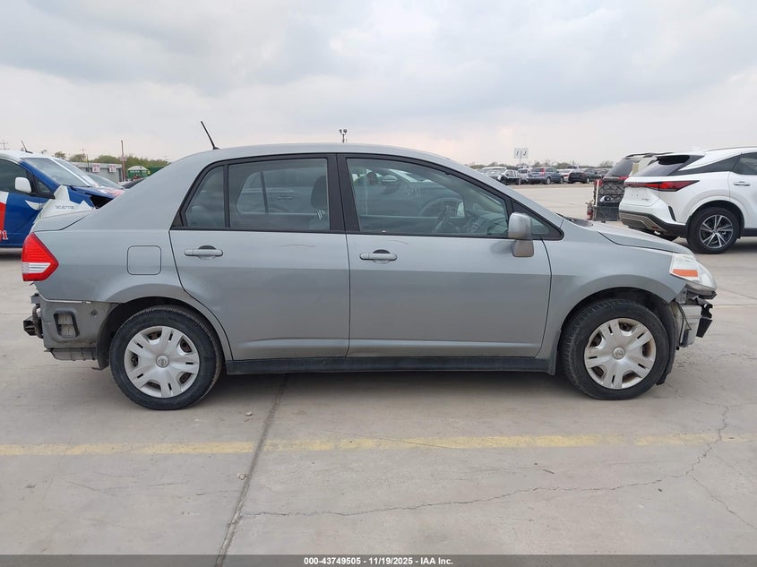 2010 Nissan Versa 1.8S VIN: 3N1BC1AP3AL373073 Lot: 43749505