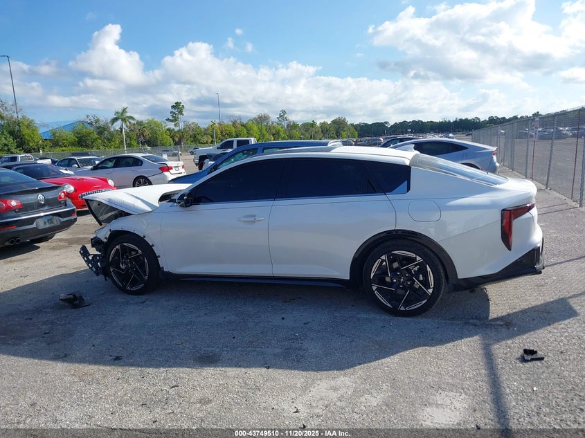 2025 Kia K4 VIN: 3KPFW4DE18E187393 Lot: 43749510