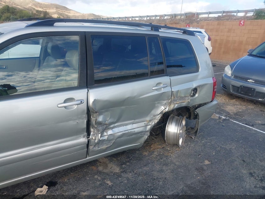 JTEGF21A830119351 2003 TOYOTA HIGHLANDER photo no. 6