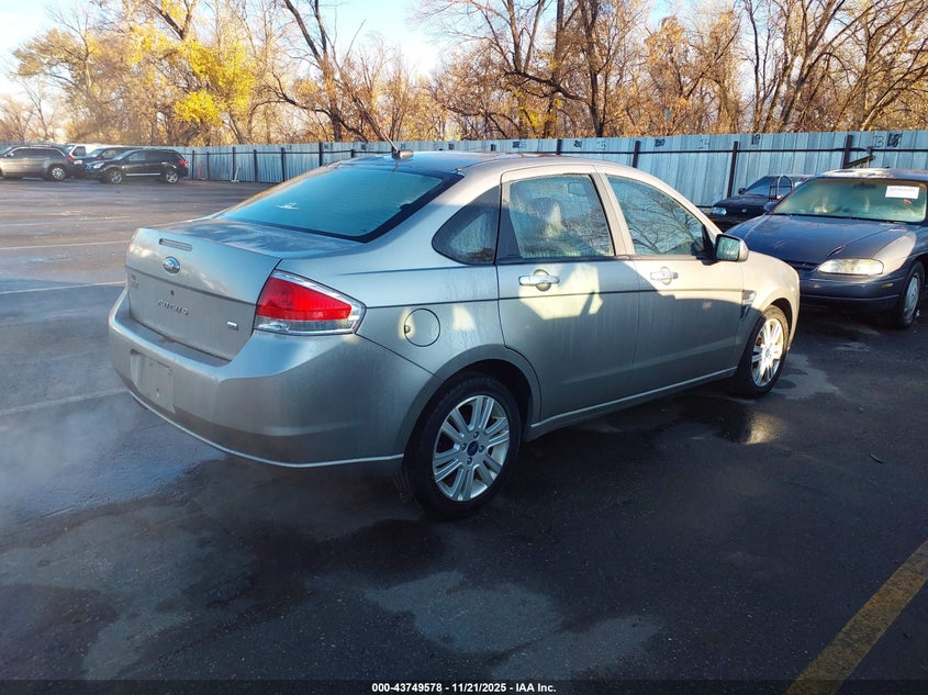 1FAHP35N48W261554 2008 FORD FOCUS photo no. 4