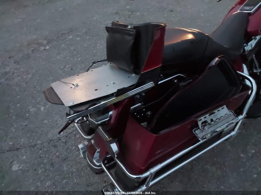 2007 Harley-Davidson Flht Classic VIN: 1HD1FF4177Y679770 Lot: 43749769