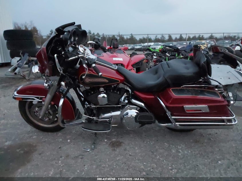 2007 Harley-Davidson Flht Classic VIN: 1HD1FF4177Y679770 Lot: 43749769