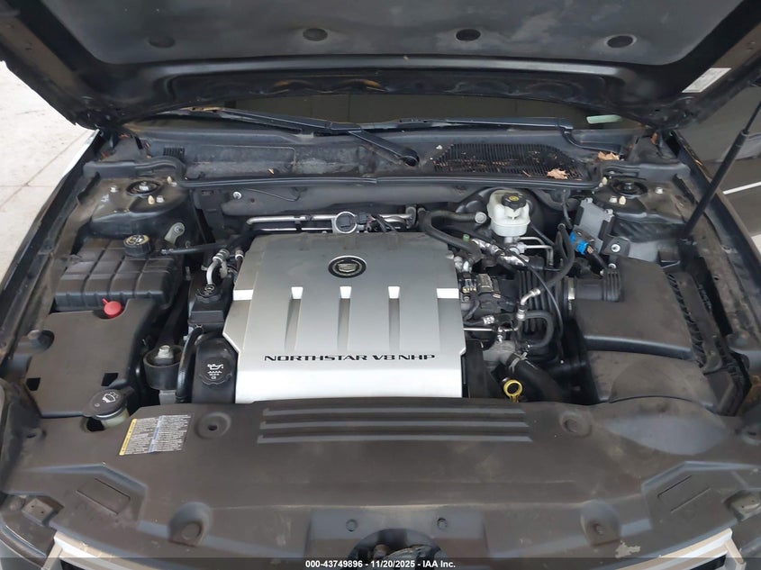 2007 Cadillac Dts Performance VIN: 1G6KD57977U137831 Lot: 43749896