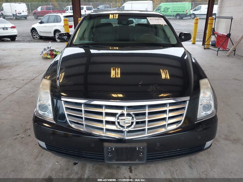 2007 Cadillac Dts Performance VIN: 1G6KD57977U137831 Lot: 43749896