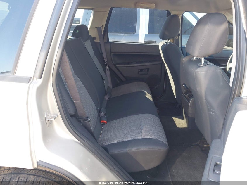 2008 Jeep Grand Cherokee Laredo VIN: 1J8GS48K78C168470 Lot: 43749909