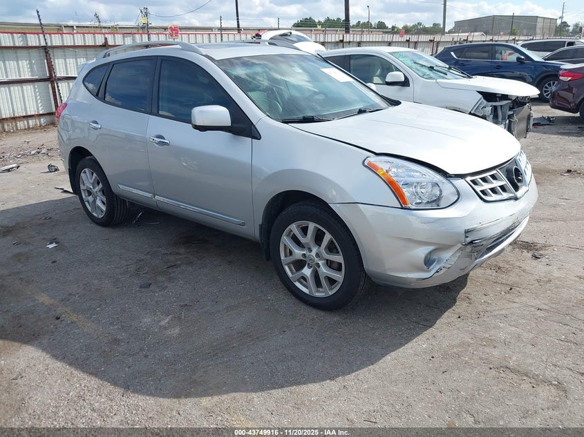 NISSAN ROGUE SV W/SL PKG