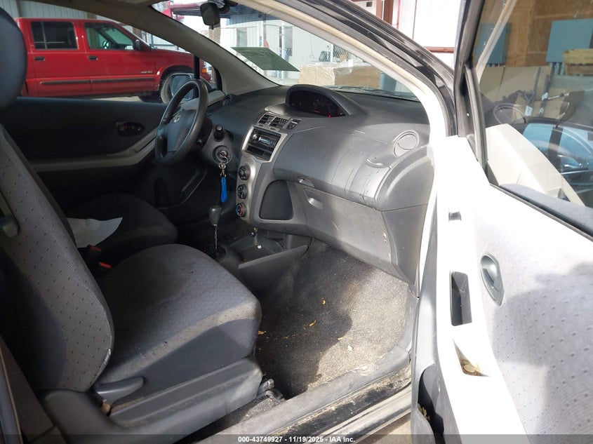 JTDJT4K36A5292946 2010 TOYOTA YARIS photo no. 5