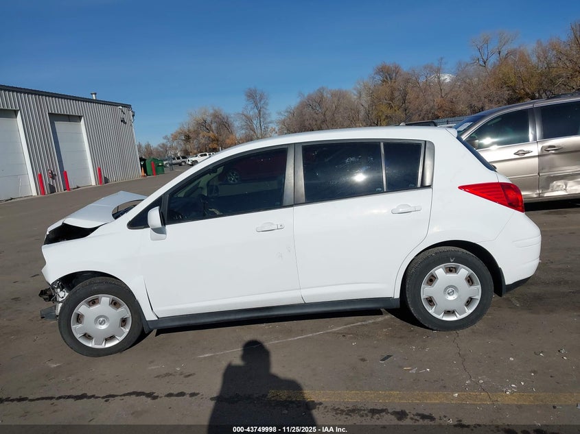 2009 Nissan Versa 1.8S VIN: 3N1BC13E19L433987 Lot: 43749998