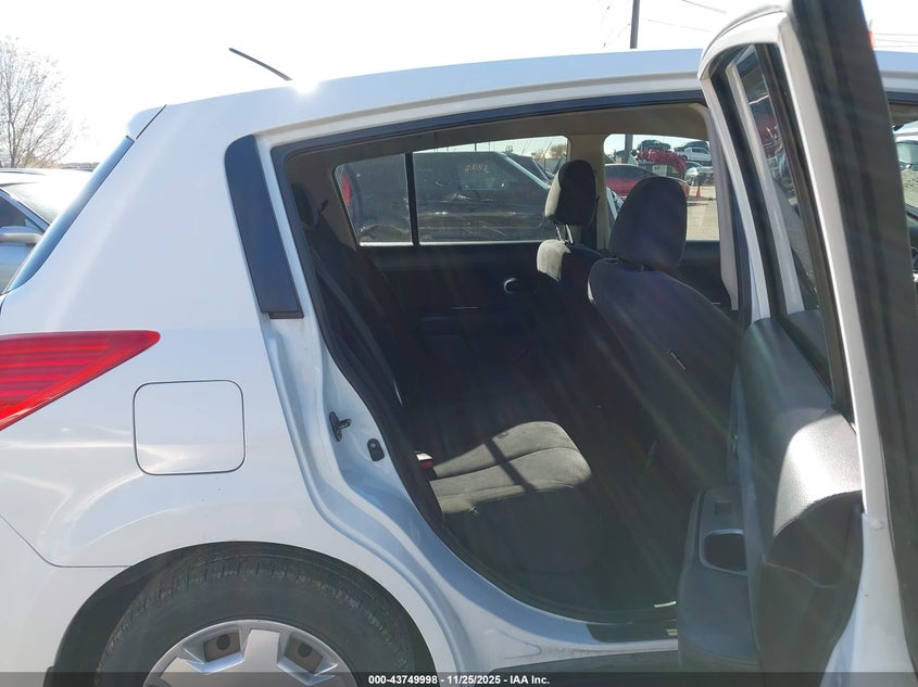 2009 Nissan Versa 1.8S VIN: 3N1BC13E19L433987 Lot: 43749998