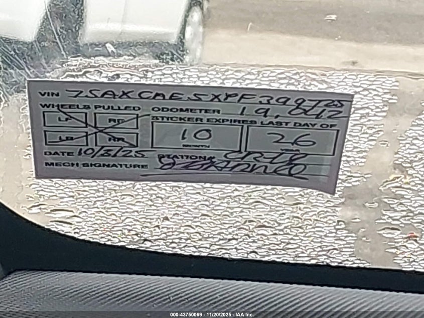 2023 Tesla Model X Dual Motor All-Wheel Drive/Standard Range VIN: 7SAXCAE5XPF399725 Lot: 43750069