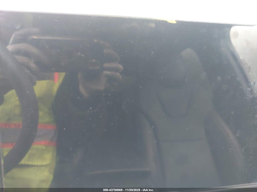 2023 Tesla Model X Dual Motor All-Wheel Drive/Standard Range VIN: 7SAXCAE5XPF399725 Lot: 43750069