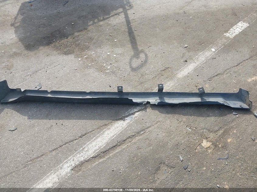 2005 Jeep Grand Cherokee Laredo VIN: 1J4HR48N55C660230 Lot: 43750136