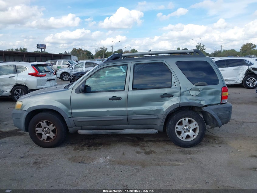 2005 Ford Escape Xlt VIN: 1FMYU03175KE09308 Lot: 43750229