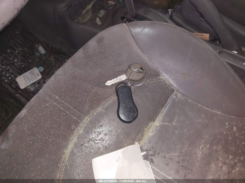 2001 Chrysler Pt Cruiser VIN: 3C8FY4BB21T266969 Lot: 43750259