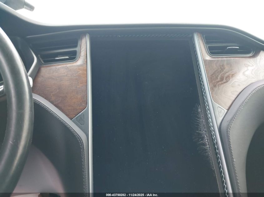 2020 Tesla Model X Long Range Dual Motor All-Wheel Drive/Long Range Plus Dual Motor All-Wheel Drive VIN: 5YJXCDE21LF304757 Lot: 43750282