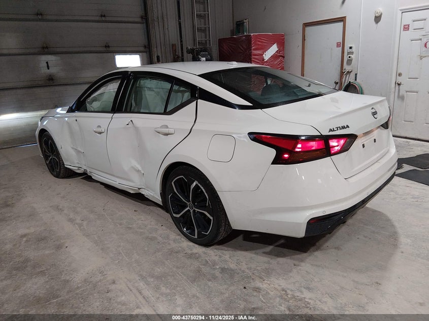 1N4BL4CV8RN382850 2024 NISSAN ALTIMA photo no. 3