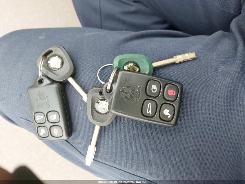 2000 Jaguar Xk8 VIN: SAJJA42C6YNA04217 Lot: 43750319