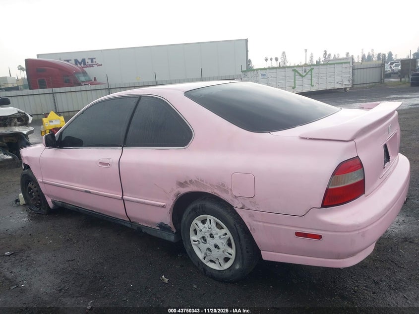 1995 Honda Accord Lx VIN: 1HGCD7237SA013022 Lot: 43750343